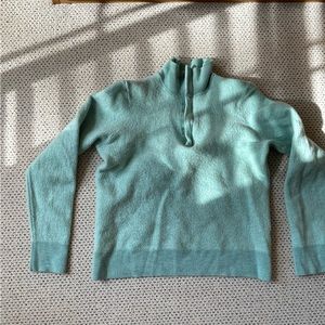 M vineyard vines wool sweater